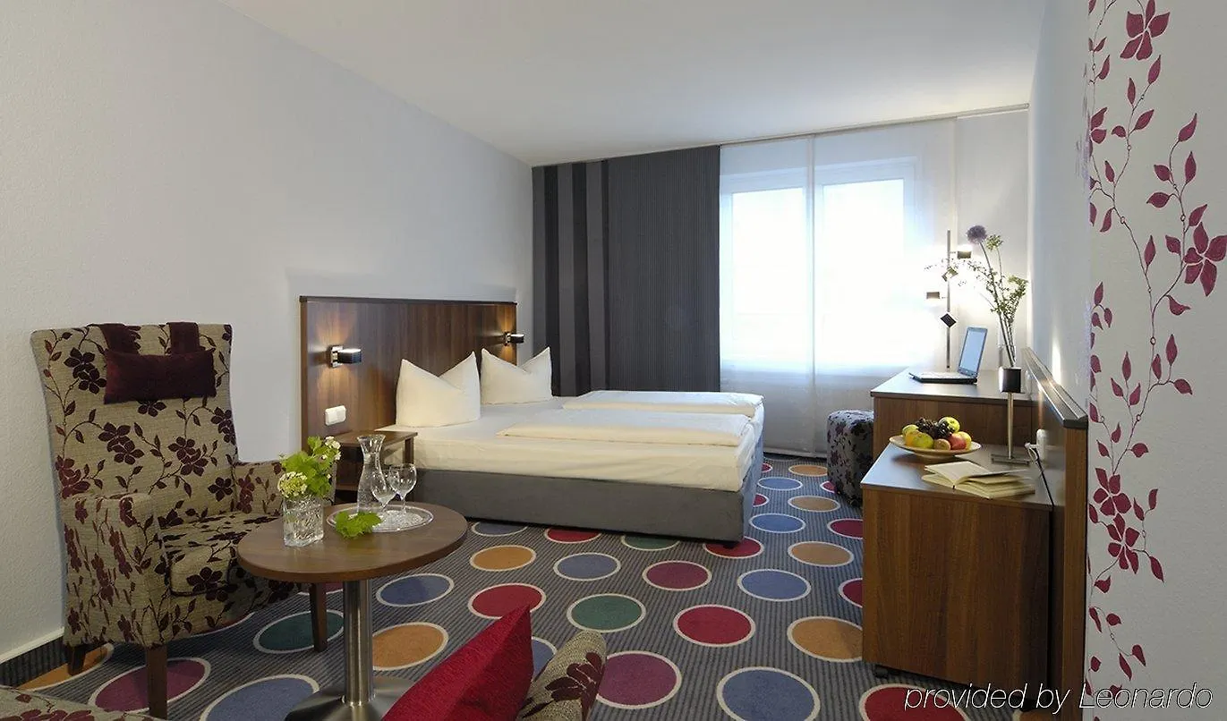Leonardo Hotel Munich City Olympiapark 4*,